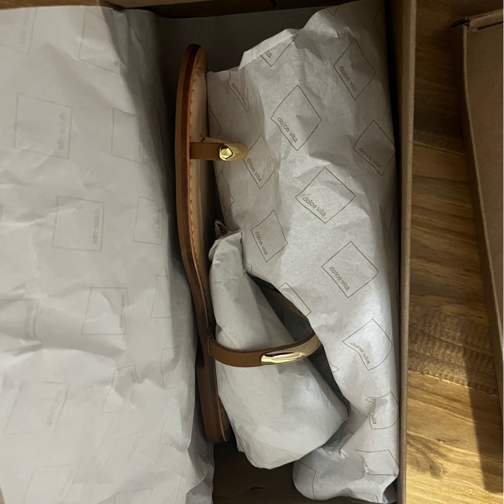 NWT Dolce Vita Wink Sandal Bone Leather - Picture 7 of 8